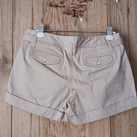 Banana Republic Factory Khaki Chino With Metal Button Details Size 8p - Picture 3 of 9